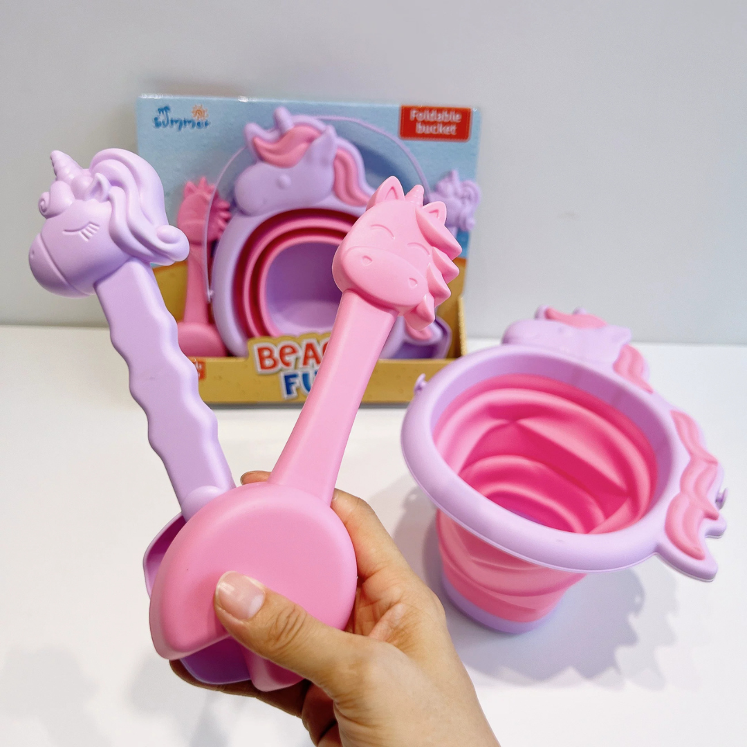 Collapsible Beach Bucket Play Set